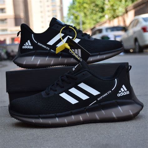 sepatu adidas original.